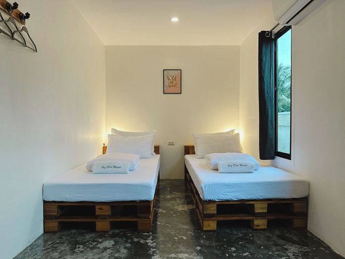 Bedroom 3, Pig Dive Hostel, Moalboal