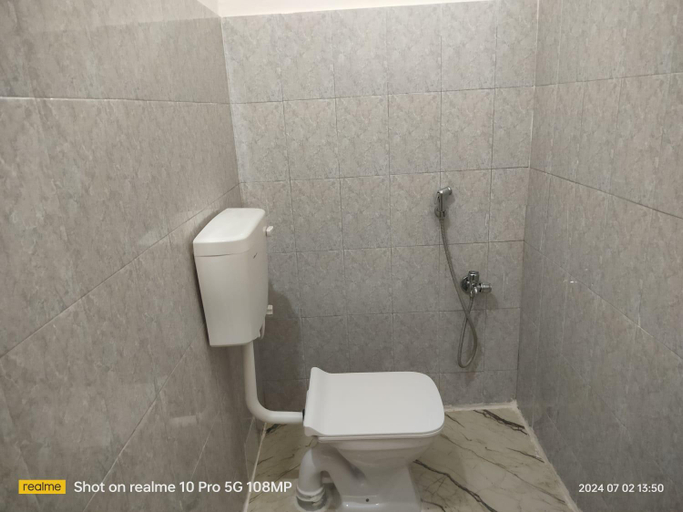 Bathroom 5, SAMYUKTA GUEST HOUSE, Khordha