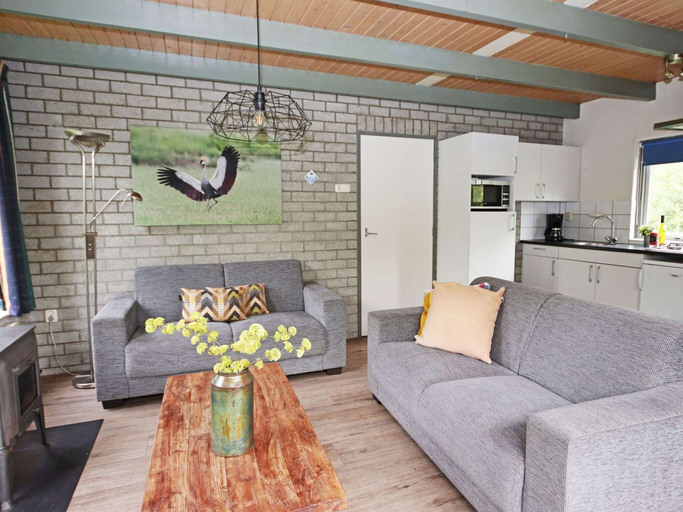 Living room 3, Detached Bungalow With Fireplace, in Appelscha, Ooststellingwerf