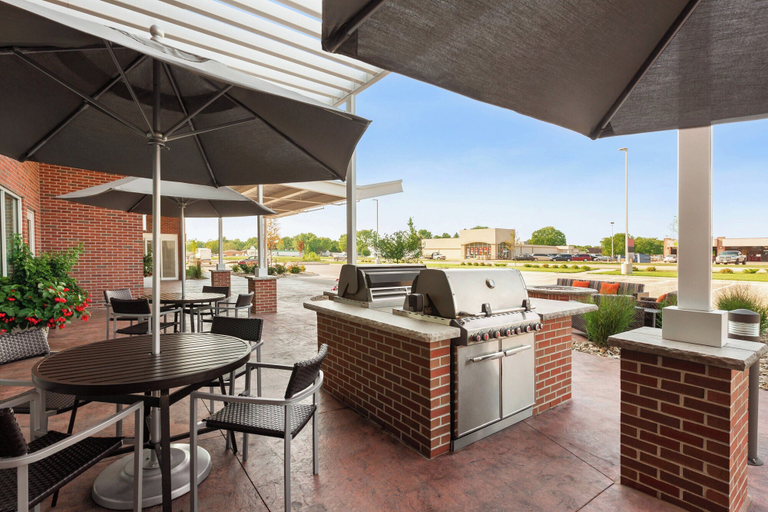 Food & Drinks 5, TownePlace Suites by Marriott Cedar Rapids Marion, Linn
