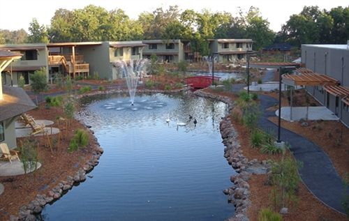 2, Gaia Hotel & Spa Redding, Ascend Hotel Collection, Shasta