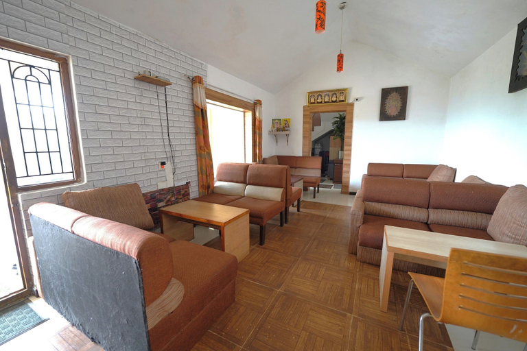 Others 5, Bison Inn Ooty, The Nilgiris