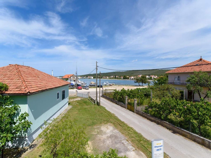 Others 4, Apartment in Sukosan Near Sea Beach, Sukošan