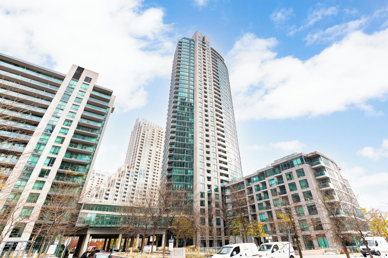 Exterior & Views, AOC Suites - Luxury Condo - City View, Toronto