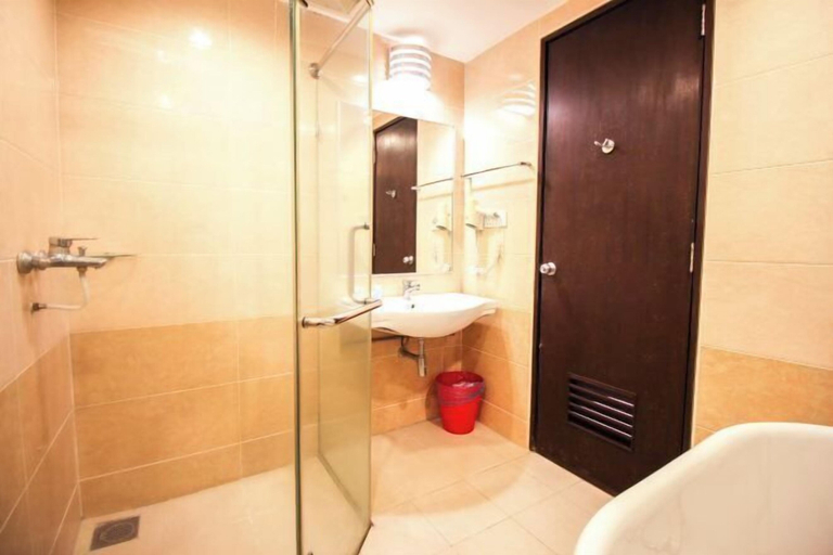 Bathroom 8
