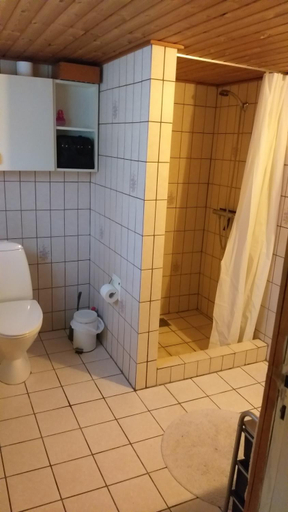 Bathroom 4, White house 51, Horsens
