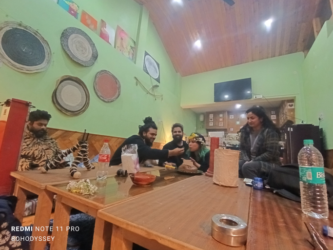 Food & Drinks 4, Bohodyssey Hallan, Kullu