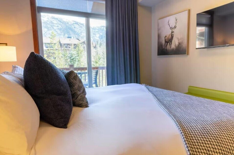 Bedroom 3, Stoneridge Resort - Mountain View - Pool & Hot Tub, Division No. 15