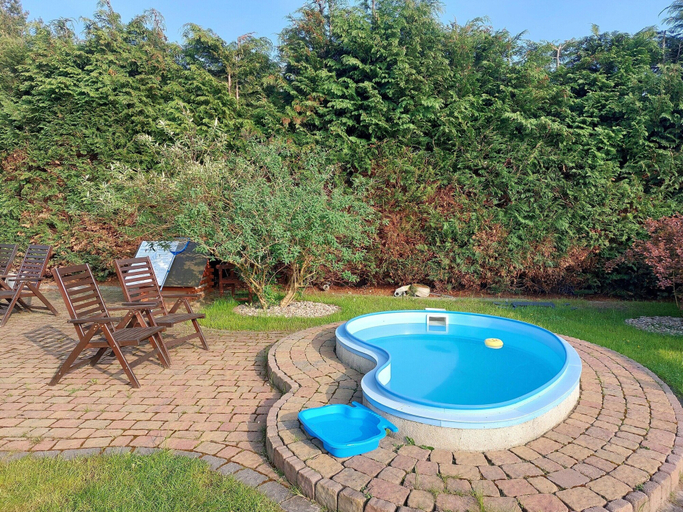 Pool, Wooden House Kolczewo Near Baltic Sea Beach, Kamień