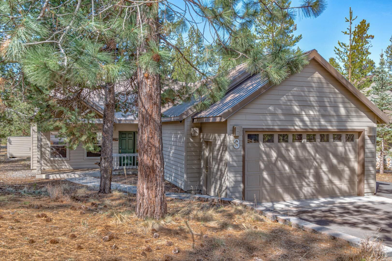 Exterior & Views, Splitrock Lane 3, Deschutes
