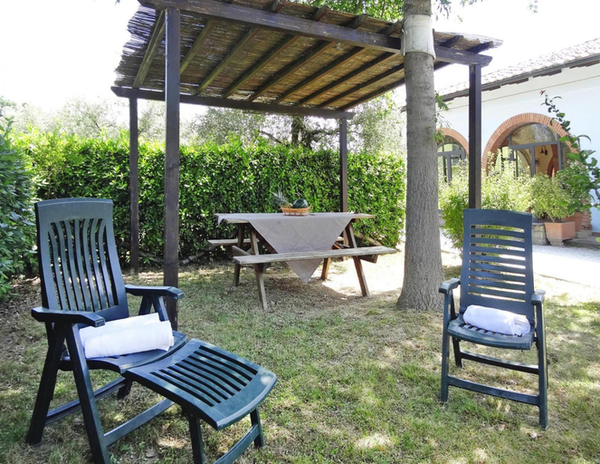 Balcony 4, Apartment in Vinci With Pool & Wellness, Florence