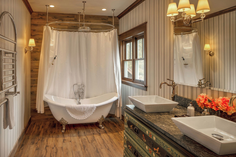 Bathroom 3, Alpine Falls Ranch, Mineral
