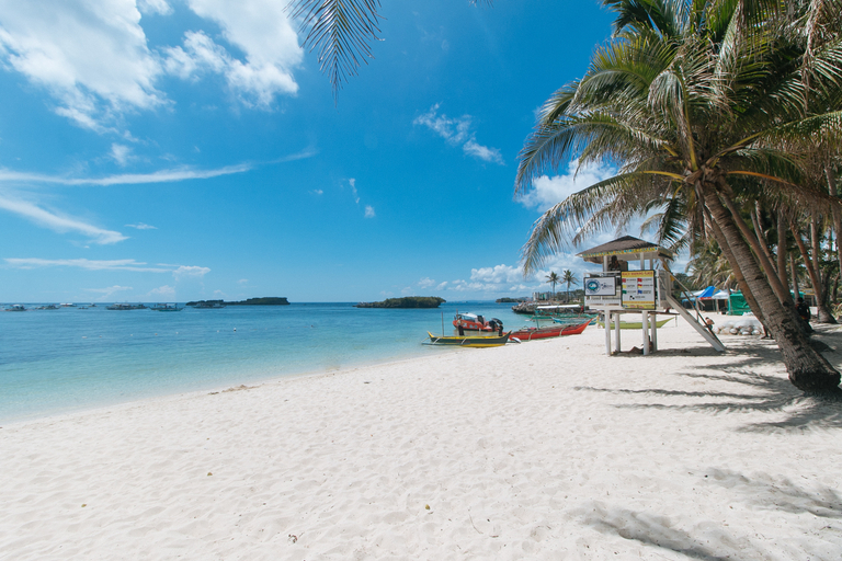 Others 5, RedDoorz @ LM Apartelle Boracay, Malay