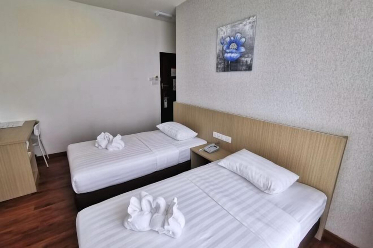 Bedroom 13