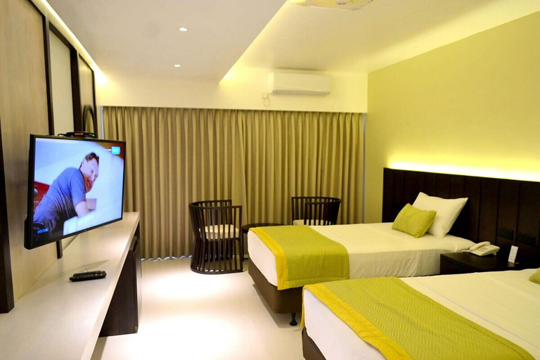 Bedroom 5, KYNROCK Airport Hotel, Katana