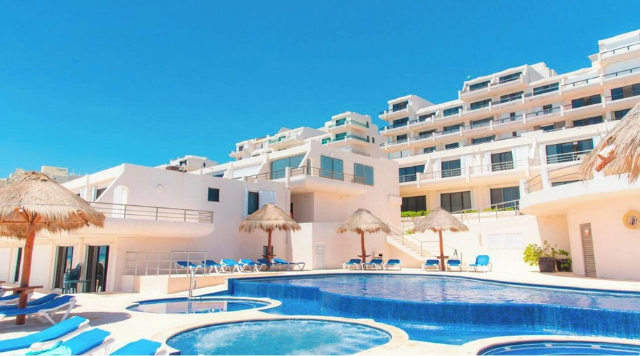 Exterior & Views 2, Oceanfront white sand beach condo, Benito Juárez