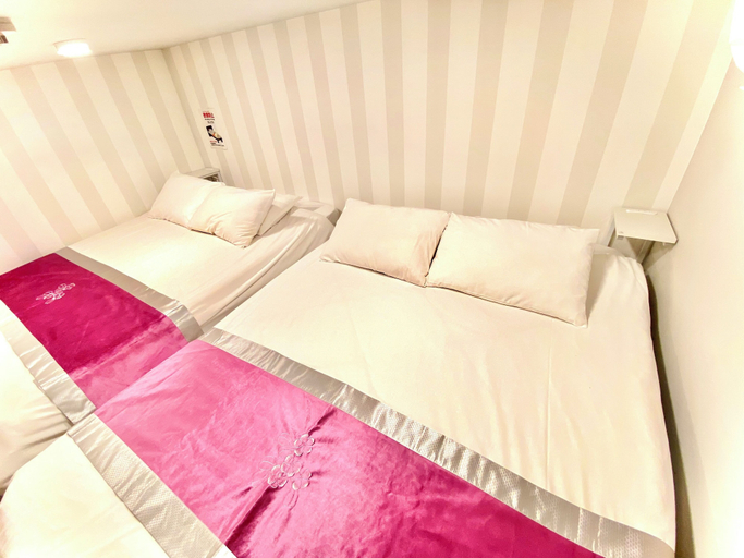 Bedroom 25