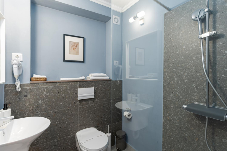 Bathroom 3, Hotel Coco, Timisoara