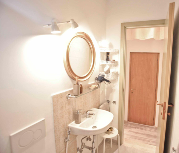 Bathroom 2, SottosopraSannio, Rome