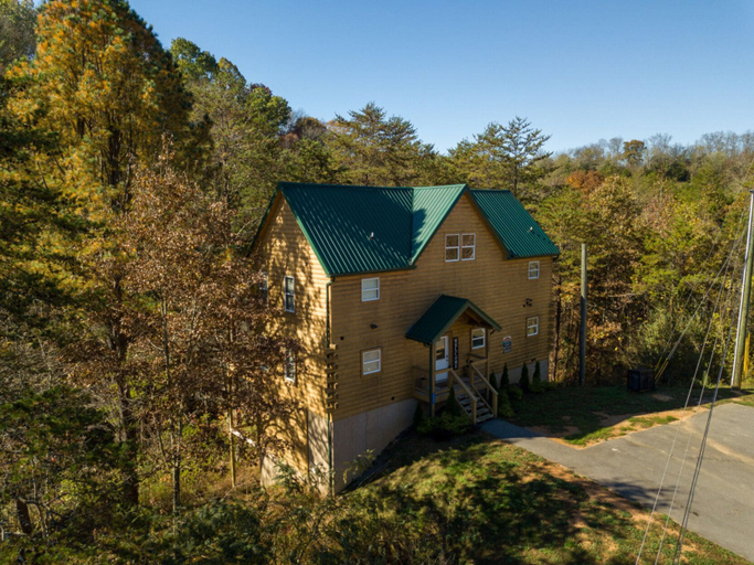 Exterior & Views 2, Countryside Comfort By Ghosal Luxury Lodging, Sevier