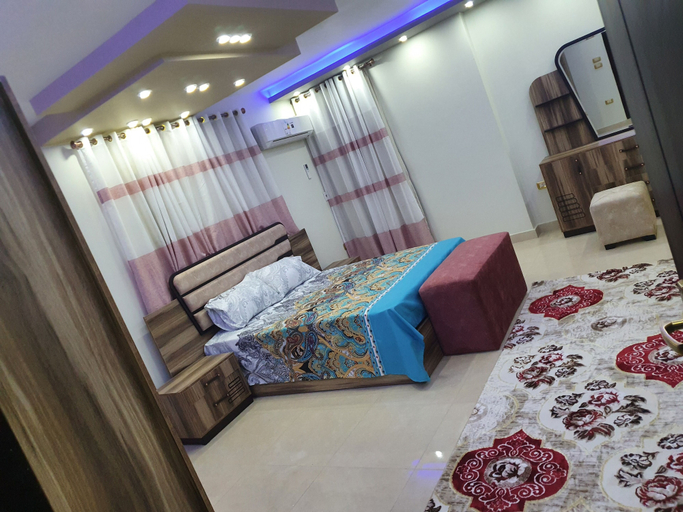 Bedroom 3, Lovely 3-bed Pyramids Viewapartment in Kafr Nassar, Al-Ahram