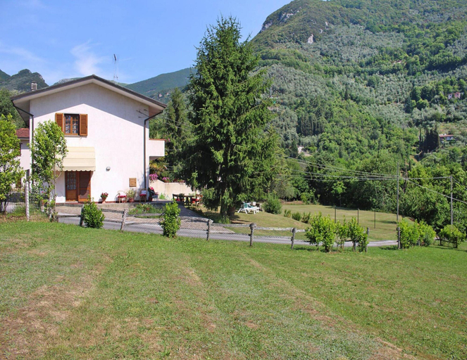 Exterior 3, Holiday Home in Camaiore With Mountain Views, Lucca
