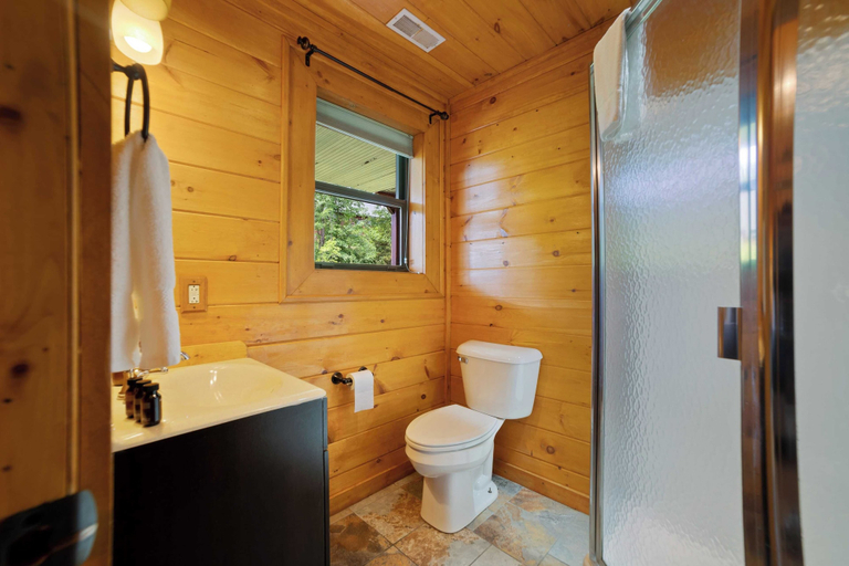 Bedroom 3, Tennessee Blue by Avantstayheart of Pigeon Forge!, Sevier