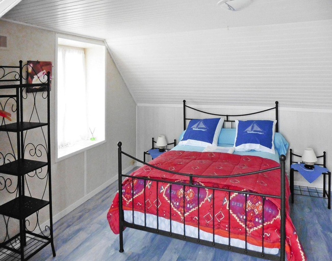 Room 5, Holiday Home, Plouhinec, Finistère