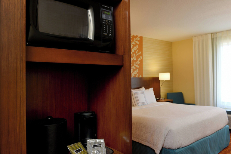 Bedroom 3, Fairfield Inn & Suites by Marriott Omaha Papillion, Sarpy