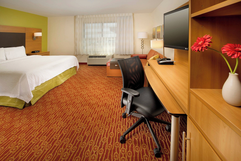 Bedroom 3, Towneplace Suites Eagle Pass, Maverick