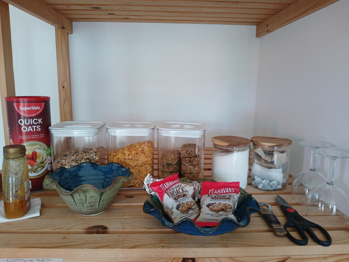 Others 3, Tinnock B&B