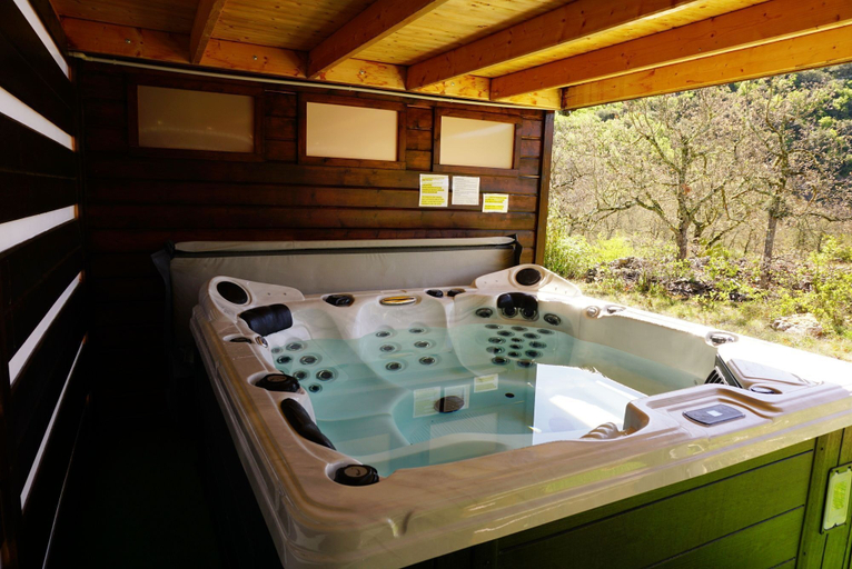 Bathroom 5, La Buisse, Alpes-de-Haute-Provence