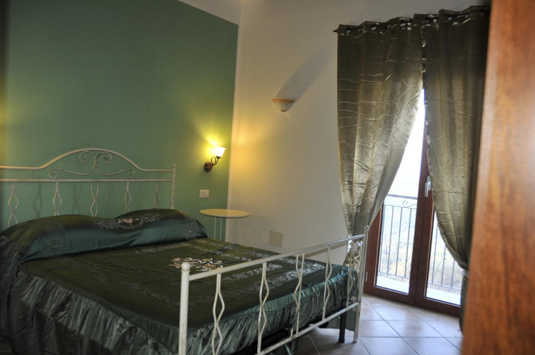 Bedroom 2, La Scienza Nuova, Salerno