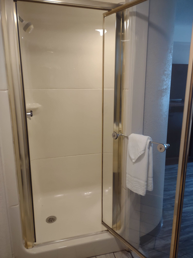 Bathroom 4, Baymont by Wyndham Flat Rock, Wayne