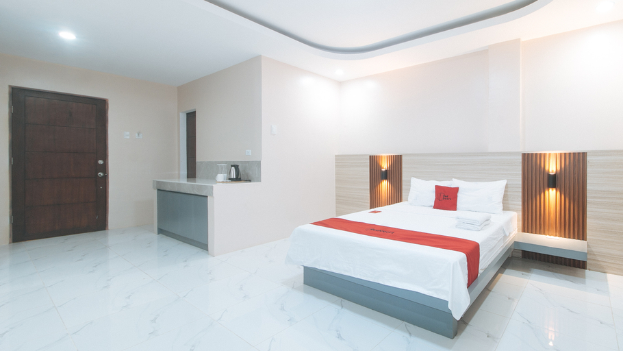 Bedroom 4, RedDoorz @ Happy Stay Apartelle, Dauis