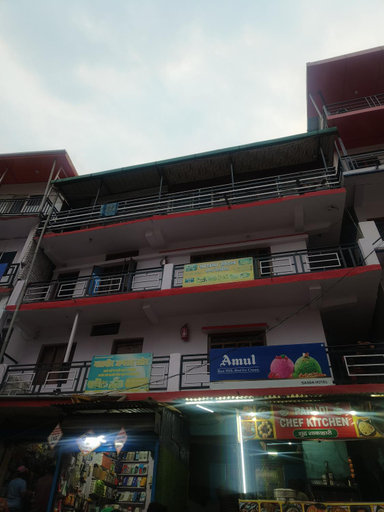 Others 3, Basba hotel, Rudraprayag
