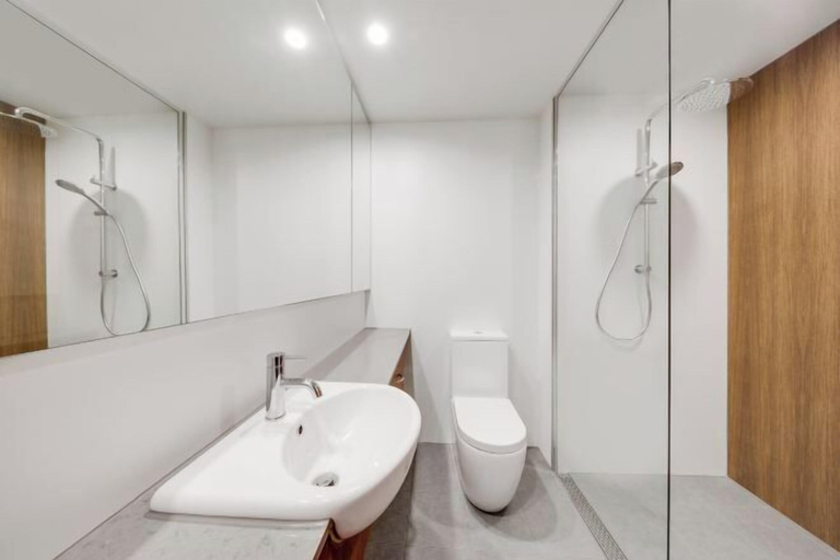 Bathroom 11