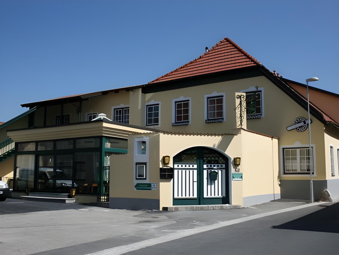 Others 2, Gastehaus zur weißen Rose, Krems an der Donau Land