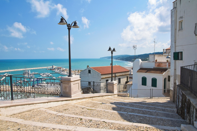 Exterior & Views, B&B MARINA SLEEP AND SHIP, Foggia