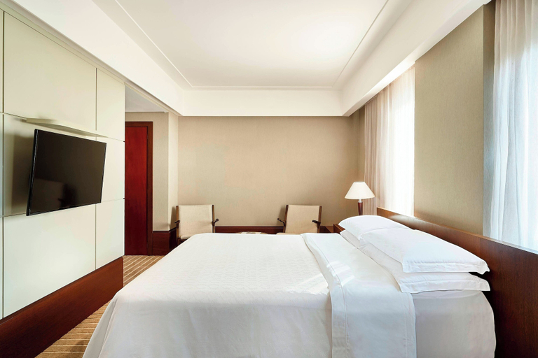 Bedroom 24