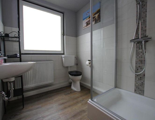 Bathroom 3, Ferienwohnung, Tating, Nordfriesland