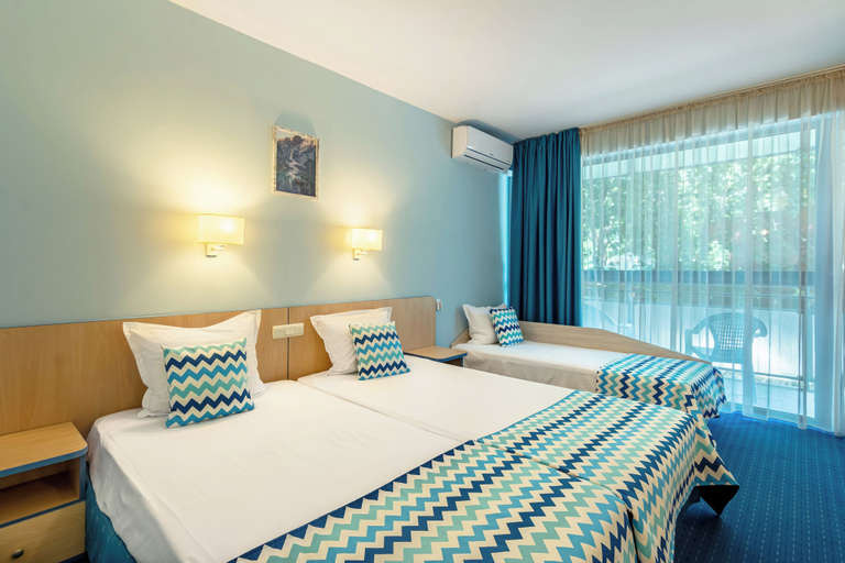 Bedroom 3, BSA Hotel Holiday Park, Varna