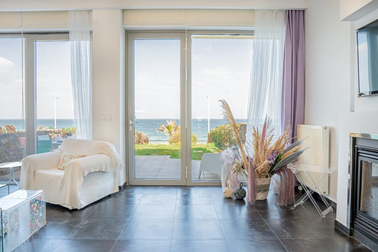 Room 5, Pink Rose Beachfront Villa, Crete