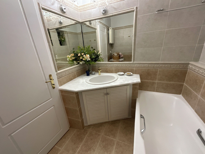 Bathroom 5, Veras Apartment, Attica