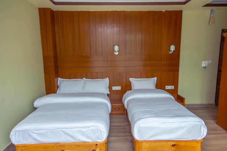 Bedroom 2, Hotel Gyan Gauri Palace, Dhaualagiri