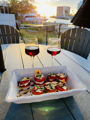 Food & Drinks, Red Hot Retreat, Okaloosa