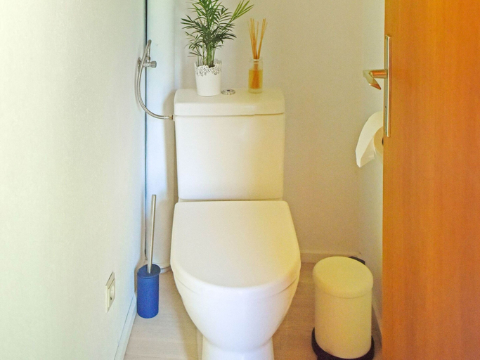 Bathroom 4, Cozy Chalet in Molln with Garden, Kirchdorf an der Krems