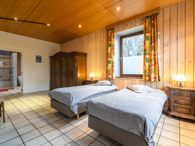 Bedroom 3, Tranquil Escape, Sourbrodt, Liège