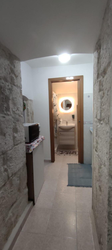 2, Perla Di Mare e Corallo, Bari
