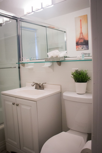 Bathroom 3, Miami International by Lowkl, Miami-Dade
